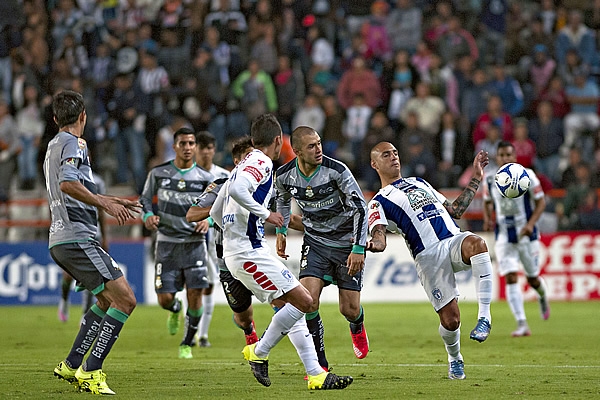 Pachuca empata 0-0 con Santos y rescata un punto